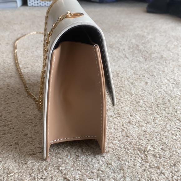 Purse - Picture 4 of 4